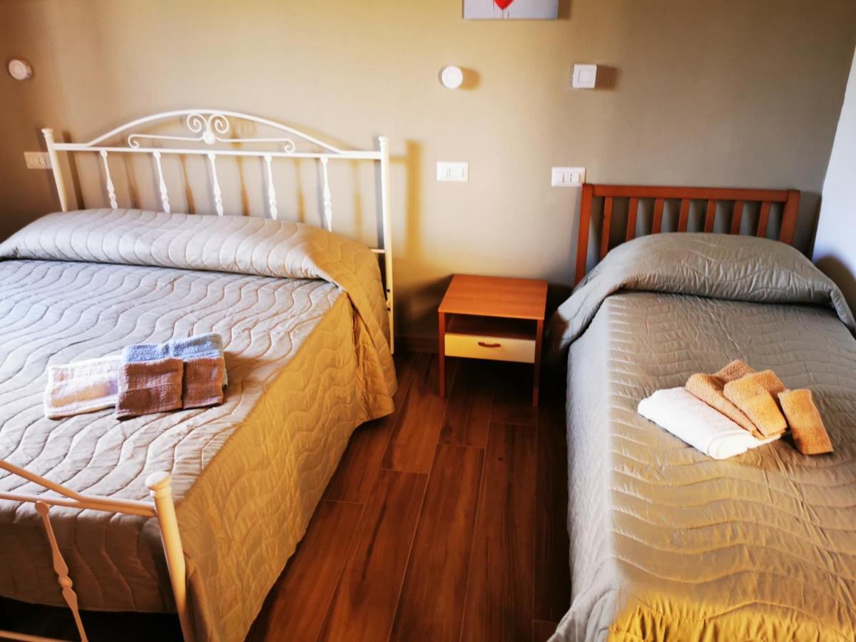 Agriturismo B&B Il Girasole Roccadaspide 外观 照片
